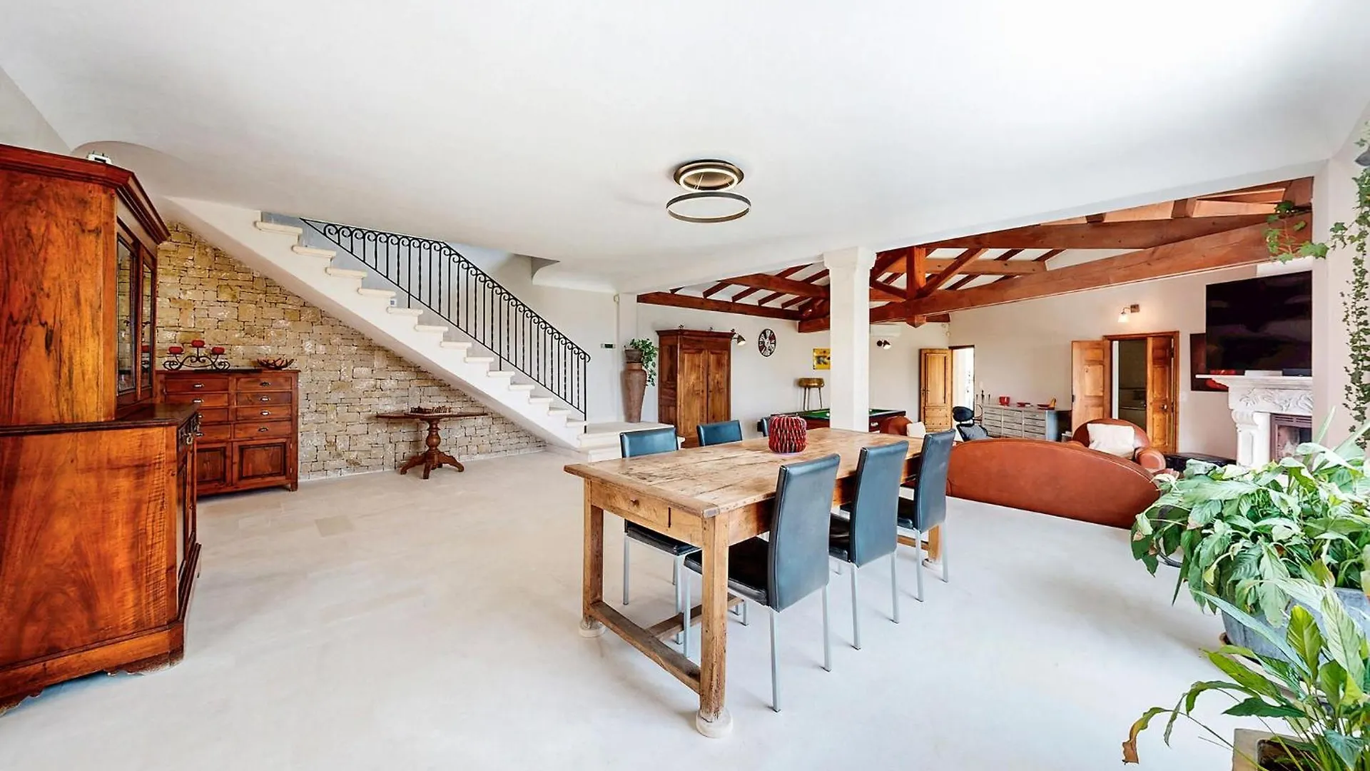 Holiday home Beautiful Home In Malataverne