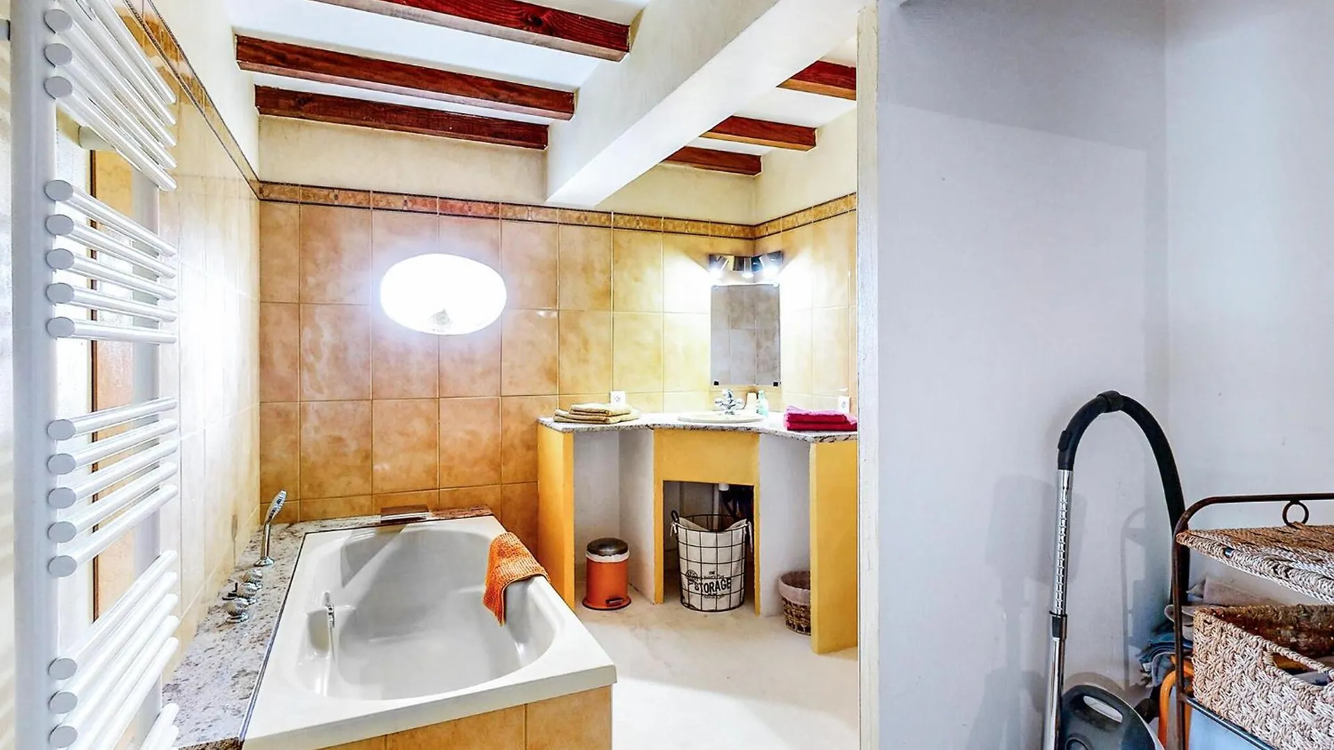 Beautiful Home In Malataverne