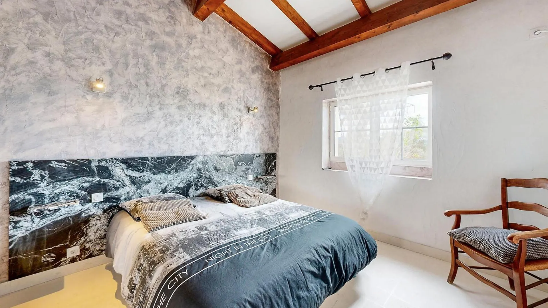 Beautiful Home In Malataverne